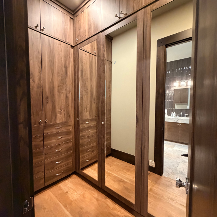 Cabin main floor